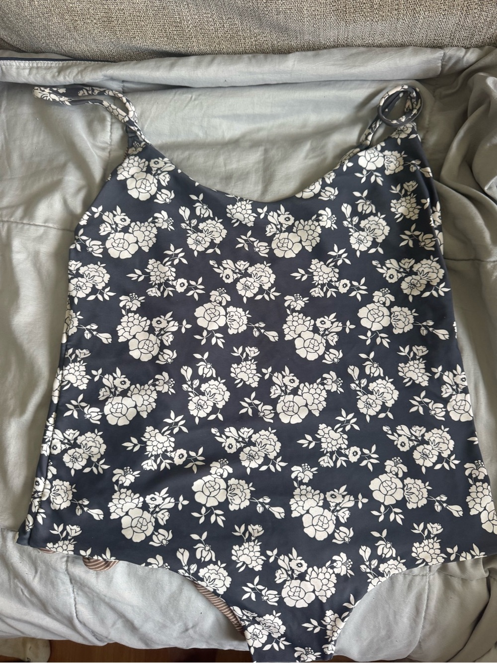 Acacia One piece floral print